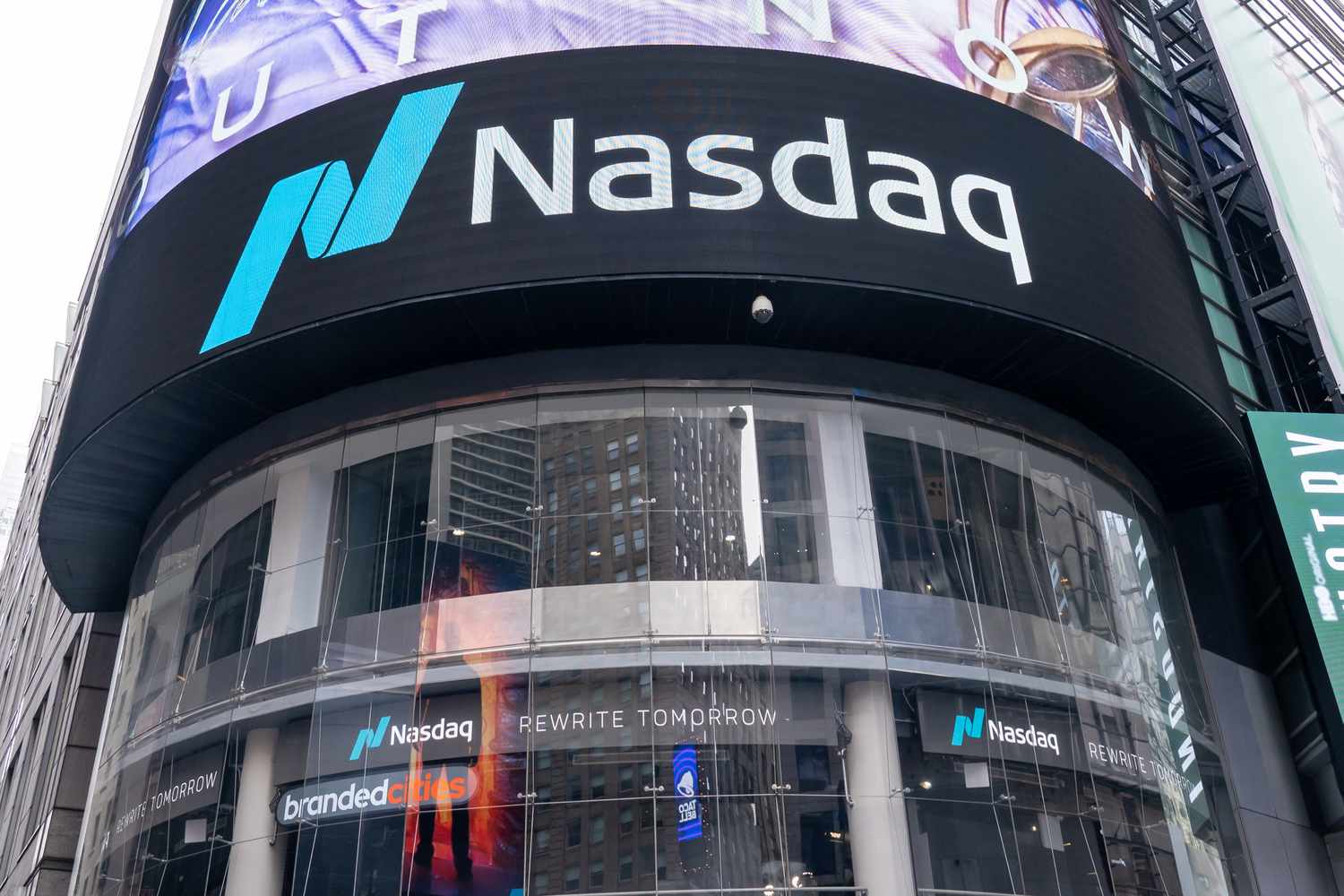 Nasdaq stock exchange trading