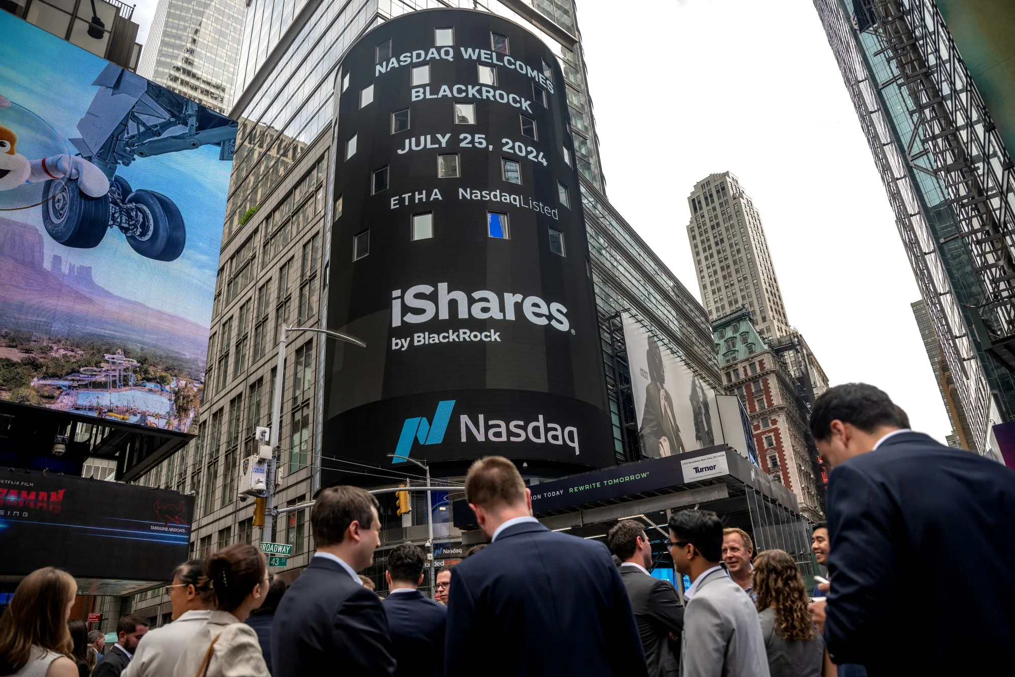 BlackRock iShares Bitcoin Trust (IBIT)